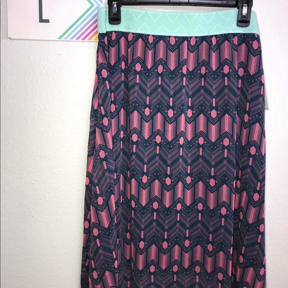 LuLaRoe Lola skirts - Picture 7 of 8